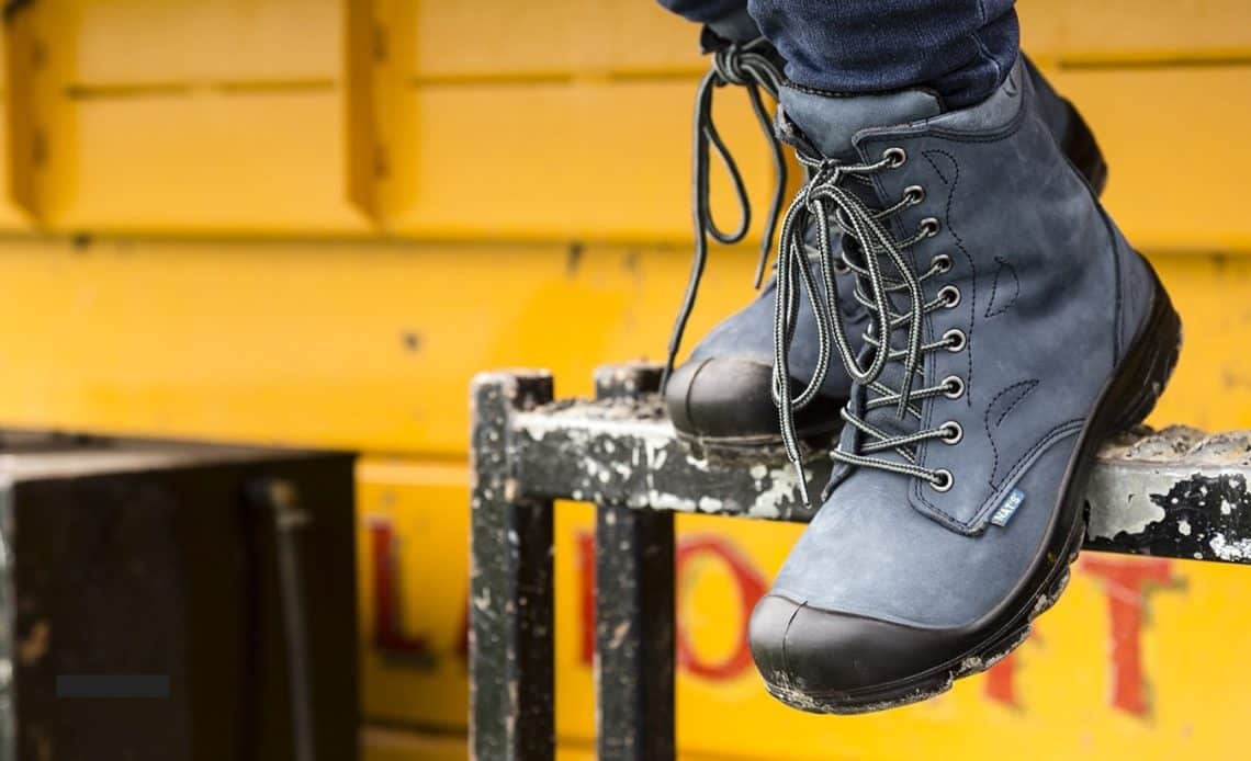 4-comfortable-stylish-and-best-steel-toe-boots-for-women