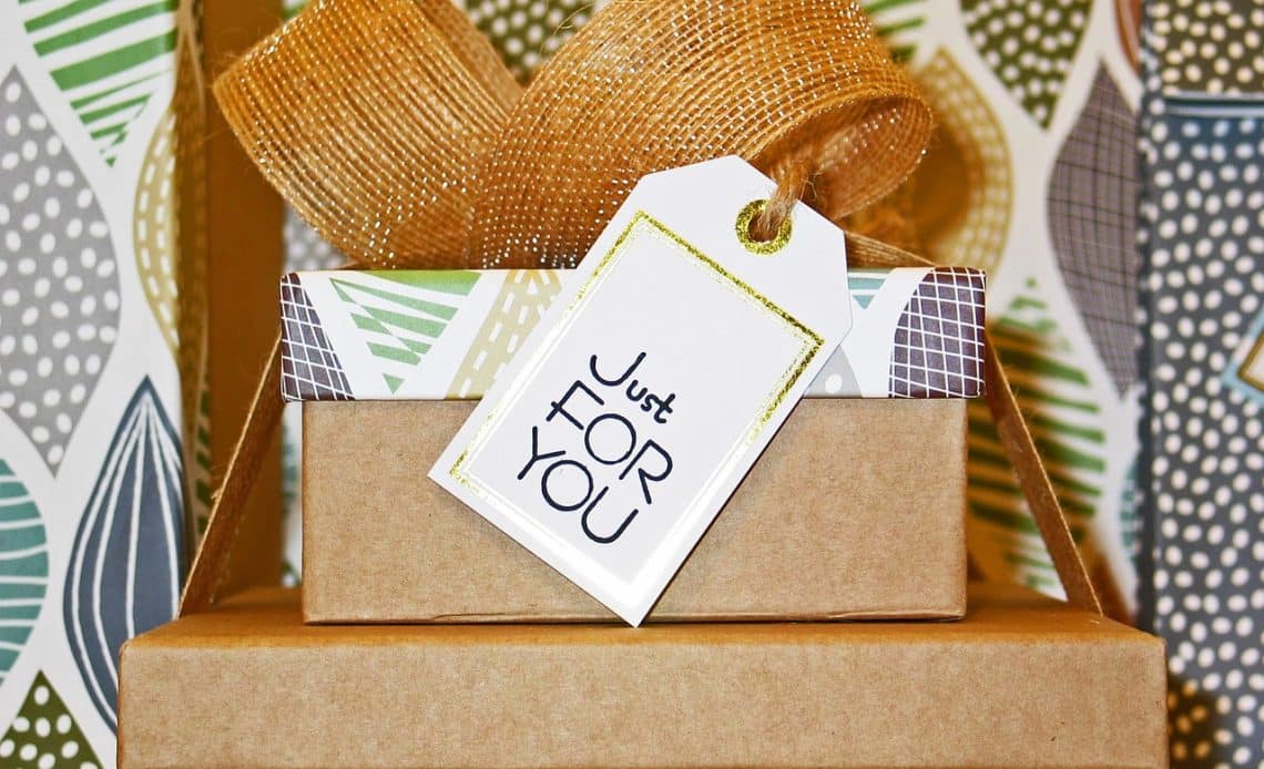 parcel, to you, ribbon-1619751.jpg
