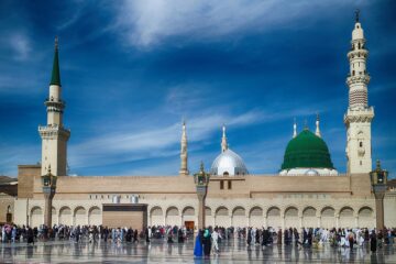 Digital Resources for Pilgrims: Apps and Websites for a Hassle-Free Umrah in 2024